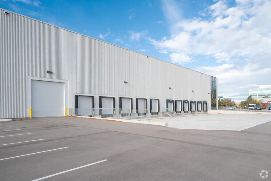 2645 Skymark Av, Mississauga, ON for lease - Building Photo - Image 3 of 3