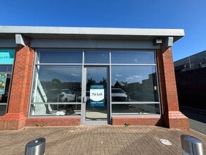 1-33 Borsdane Ave, Wigan for lease Building Photo- Image 1 of 5