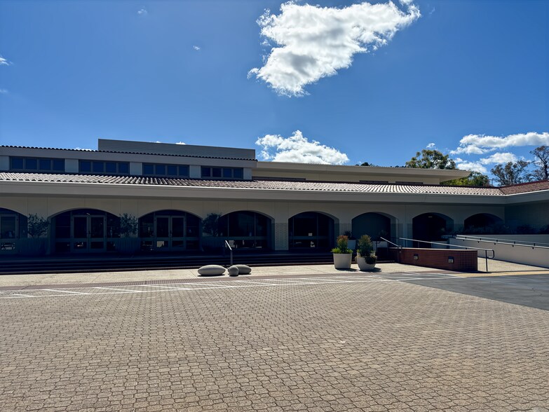 4500 Park Granada, Calabasas, CA à louer - Photo du bâtiment - Image 2 de 13