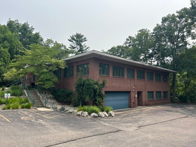 Plus de détails pour 1428 44th St SW, Grand Rapids, MI - Bureau à vendre