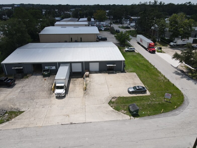 748 Commerce Cir, Longwood, FL for lease - Building Photo - Image 3 of 11