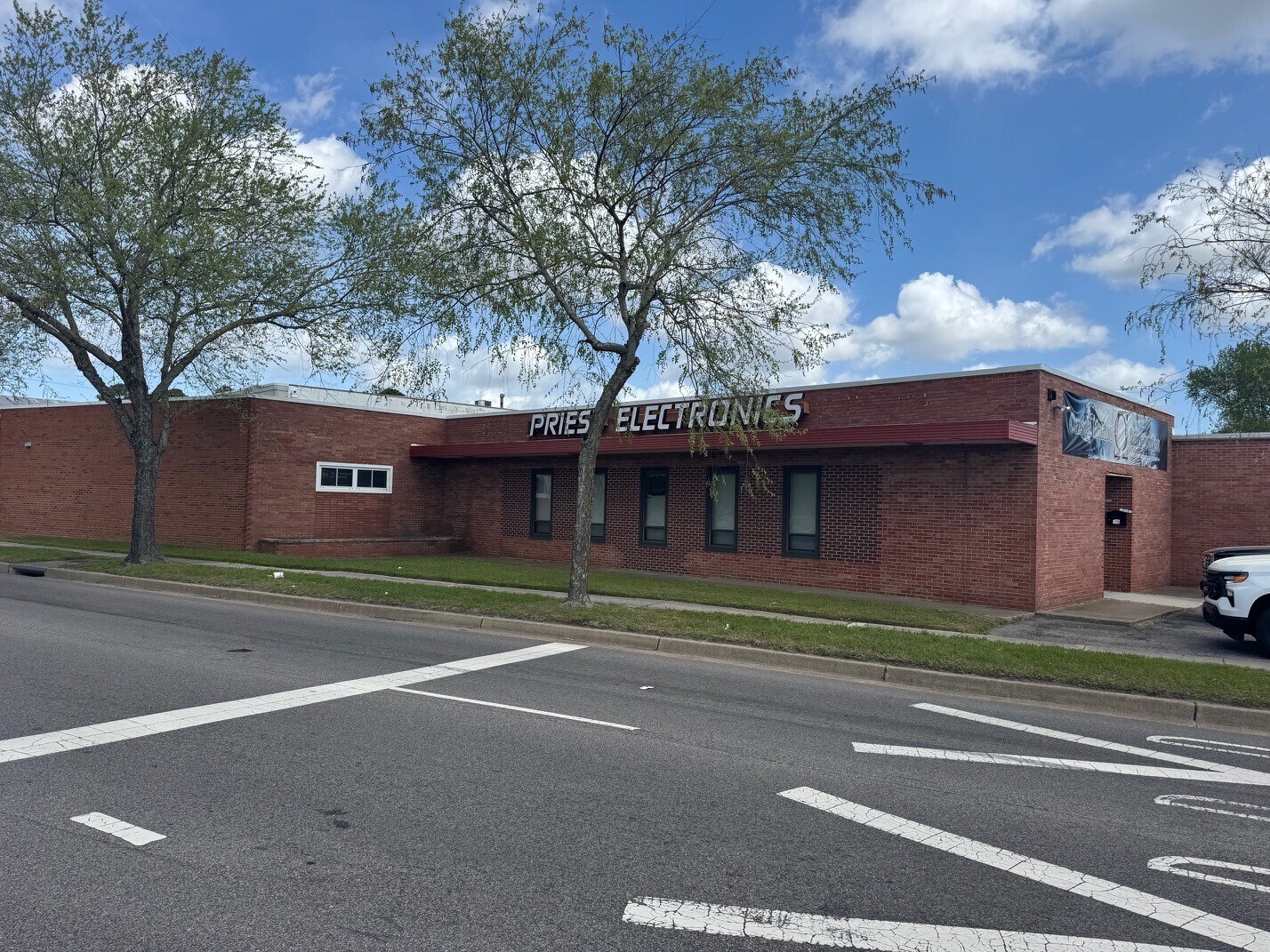 1530 Ingleside Rd, Norfolk, VA à vendre Photo principale- Image 1 de 8