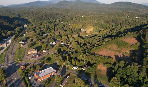 Plus de détails pour 8 First Ave, Ellijay, GA - Terrain à vendre