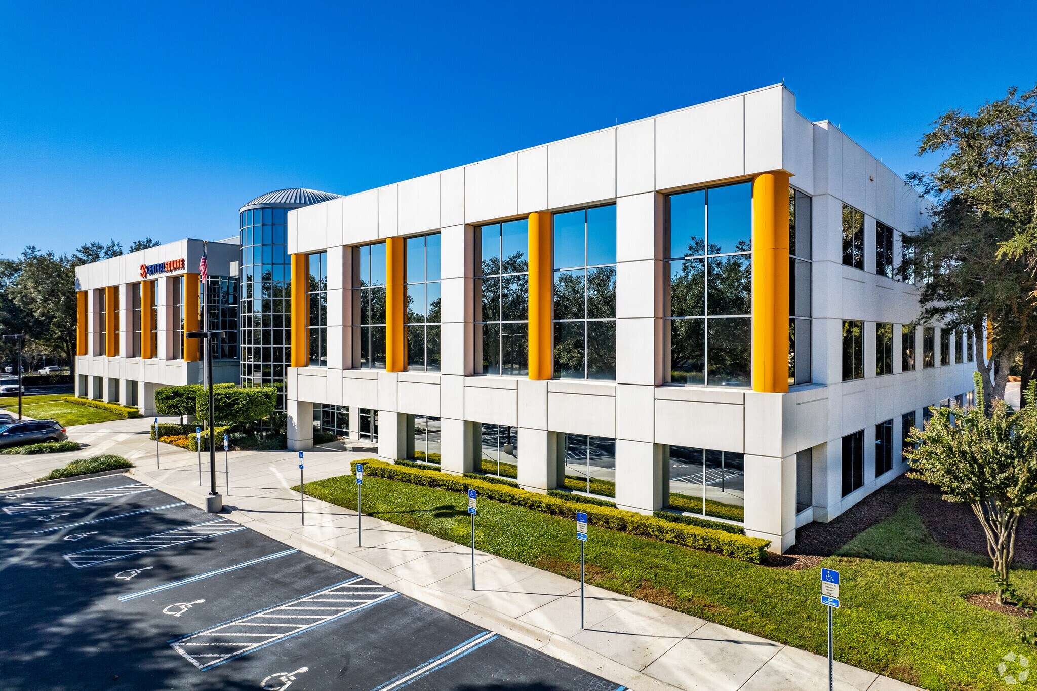 1000 Business Center Dr, Lake Mary, FL à louer Photo principale- Image 1 de 7