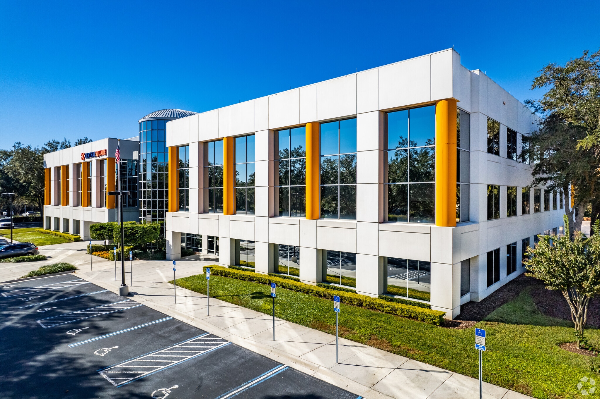 1000 Business Center Dr, Lake Mary, FL for lease Primary Photo- Image 1 of 7