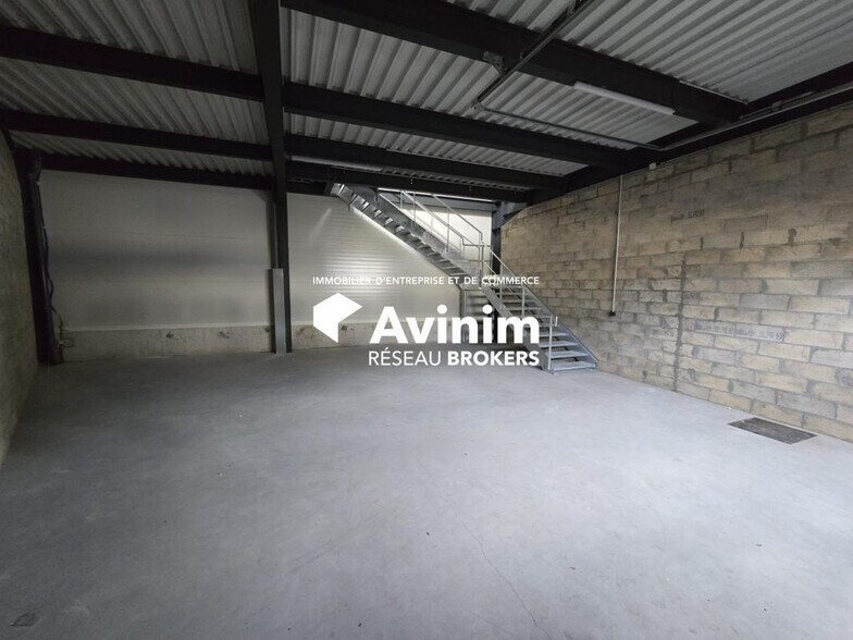 Industrial in Épinay-sur-Seine for lease - Interior Photo - Image 3 of 8