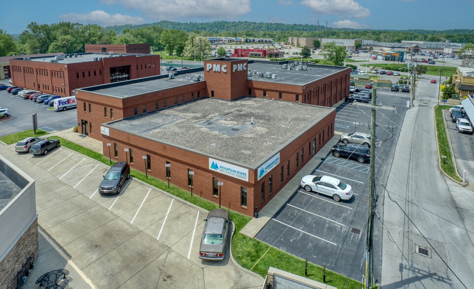 417 Grand Park Dr, Parkersburg, WV for lease - Building Photo - Image 3 of 4