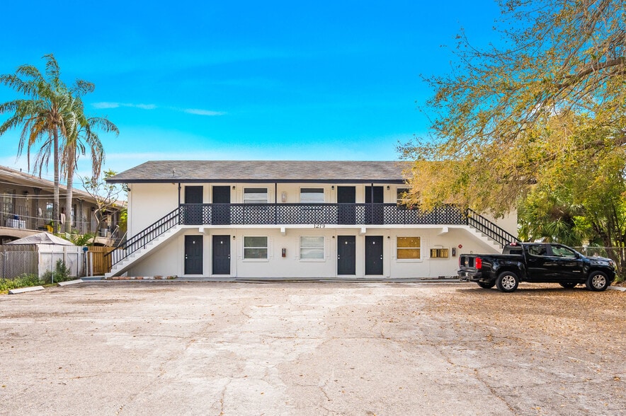 1295 Santa Rosa St, Clearwater, FL for sale - Building Photo - Image 2 of 13