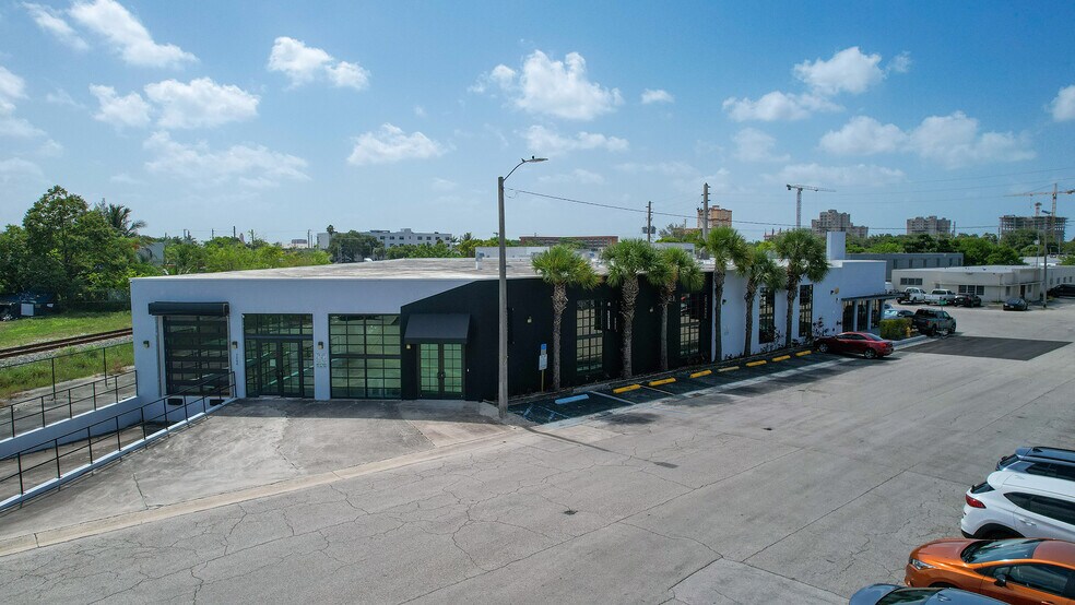 7240 NE 4th Ave, Miami, FL à louer - Photo du bâtiment - Image 3 de 10