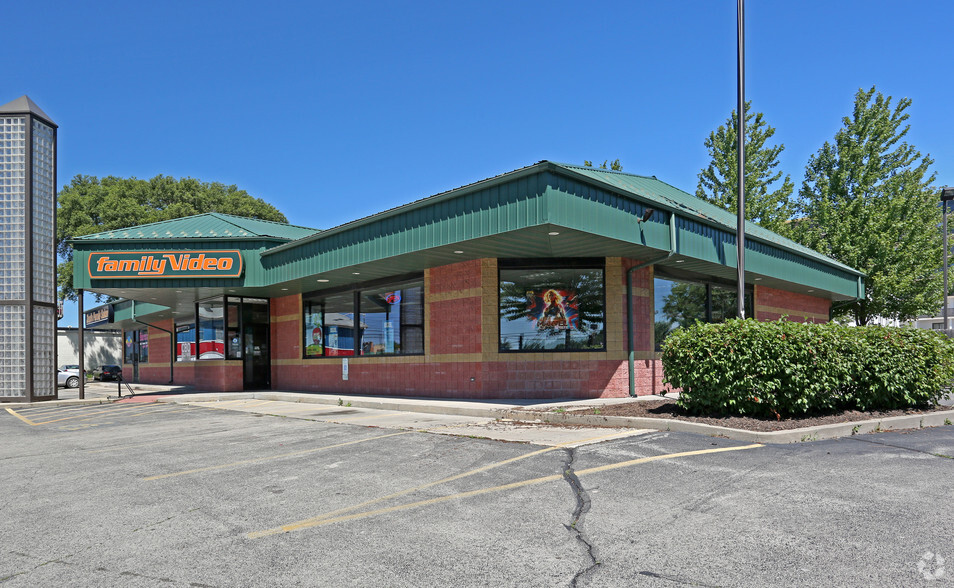 497 W IL Route 38, Rochelle, IL for lease - Primary Photo - Image 1 of 2