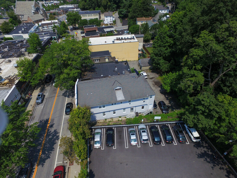 221 E Main St, Mount Kisco, NY for sale - Building Photo - Image 2 of 22