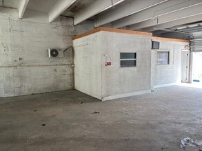 2414 SW 57th Way, West Park, FL à louer Photo intérieure- Image 1 de 13