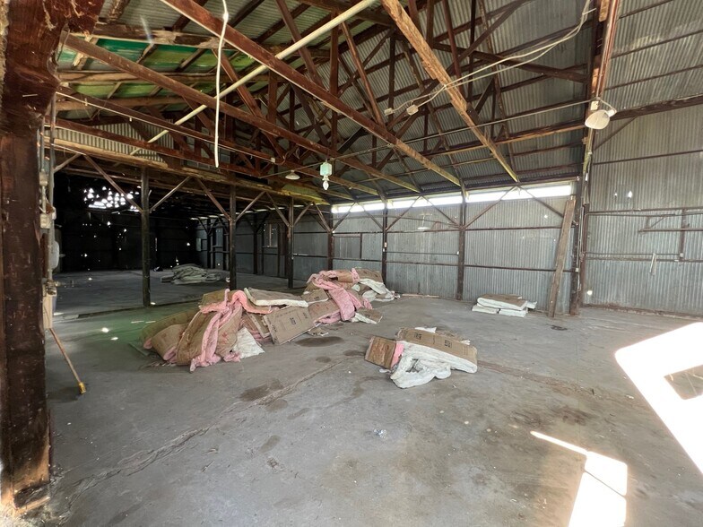 749 N Plano St, Porterville, CA à louer - Photo intérieure - Image 2 de 5