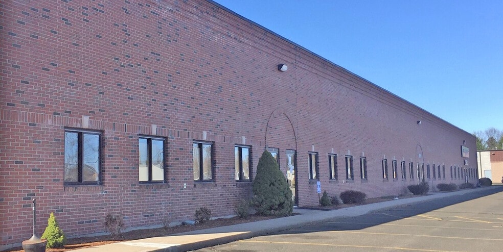 101 W Dudley Town Rd, Bloomfield, CT for lease - Building Photo - Image 3 of 10