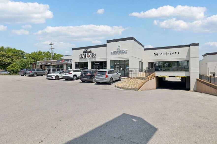 3708 Hillsboro Pike, Nashville, TN à vendre - Photo du bâtiment - Image 1 de 5