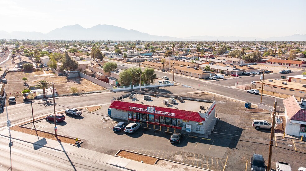 2560 N Las Vegas Blvd, North Las Vegas, NV à vendre - Photo du bâtiment - Image 3 de 7