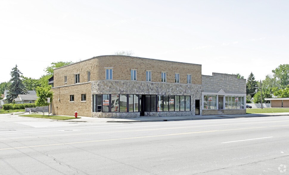 21805-21823 Van Dyke Ave, Warren, MI à vendre - Photo du bâtiment - Image 2 de 8