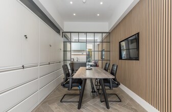 3 North Rd, Brighton à louer Photo intérieure- Image 1 de 1