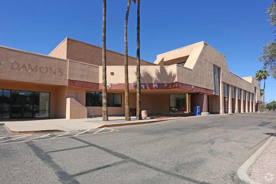 6704-6744 E Broadway Rd, Mesa, AZ à louer - Photo du bâtiment - Image 3 de 6