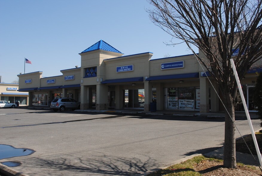 751-763 Hungerford Dr, Rockville, MD à louer - Photo du bâtiment - Image 1 de 14