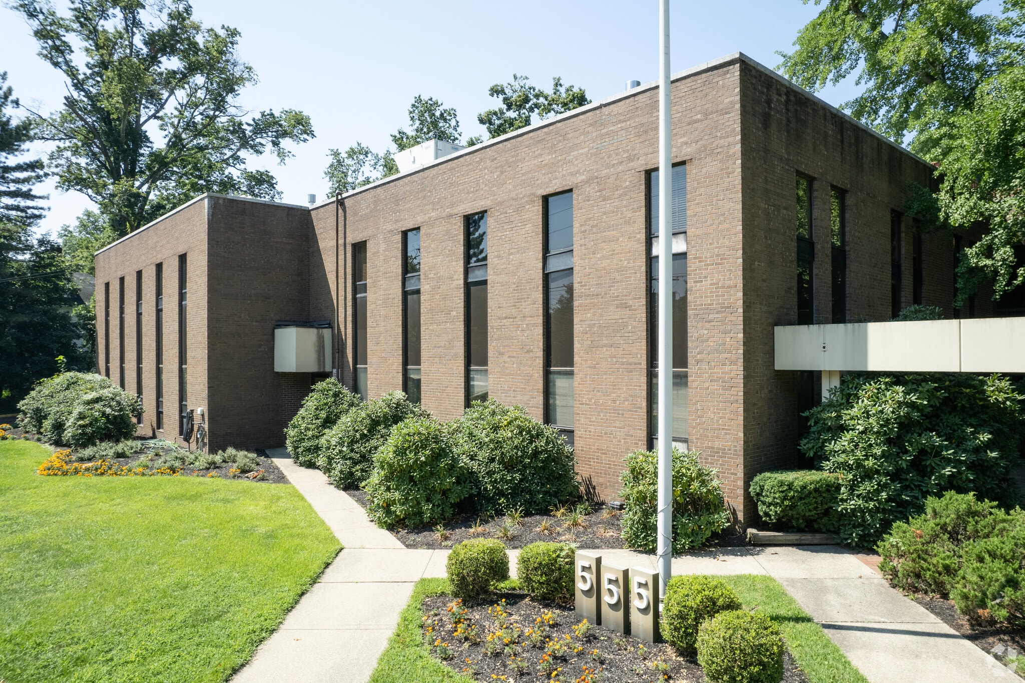 555 Kinderkamack Rd, Oradell, NJ for sale Primary Photo- Image 1 of 7