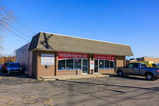 Plus de détails pour 515-521 E Jolly Rd, Lansing, MI - Commerce de détail à vendre