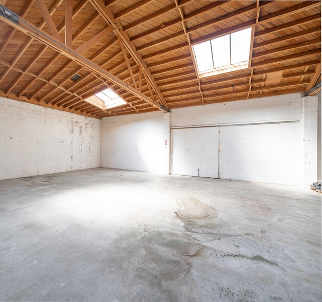 3028 Dolores St, Los Angeles, CA à louer - Photo du bâtiment - Image 2 de 9
