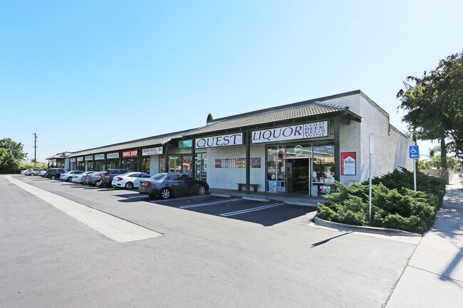 Plus de détails pour 5004-5028 Ball Rd, Cypress, CA - Commerce de détail à louer