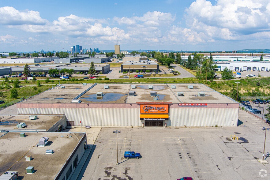1107 33 St NE, Calgary, AB for sale - Aerial - Image 2 of 4