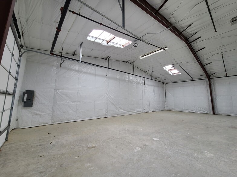 5140 Dexham Rd, Rowlett, TX for lease - Building Photo - Image 3 of 12