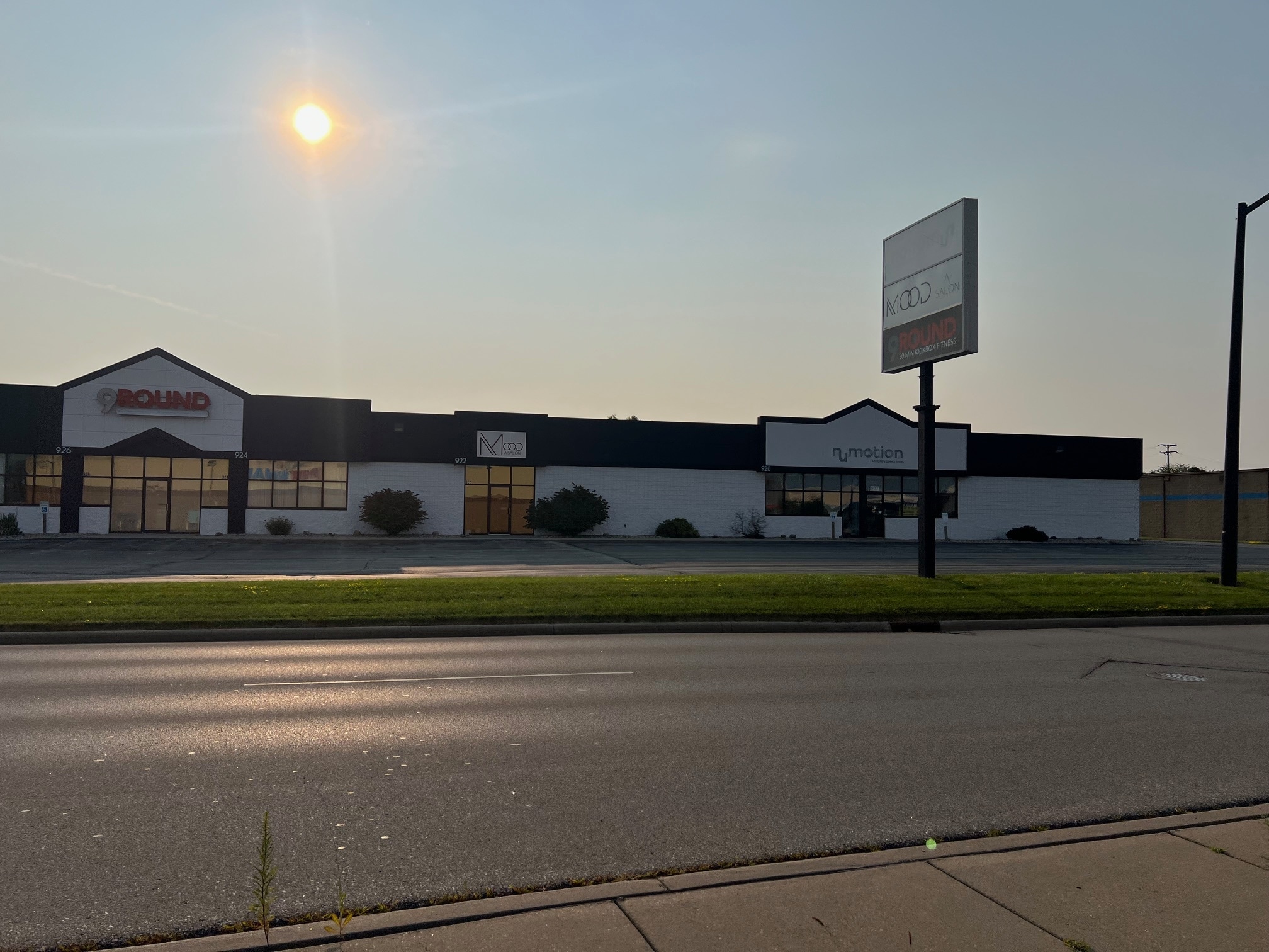 920 N Westhill Blvd, Appleton, WI for lease Building Photo- Image 1 of 12