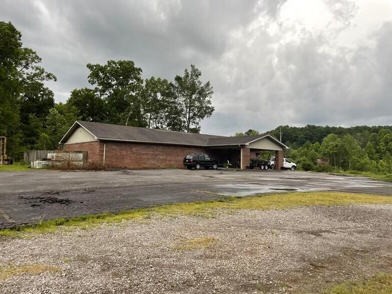 104 Buckner Rd, Dover, TN à vendre - Photo du b timent - Image 1 de 29