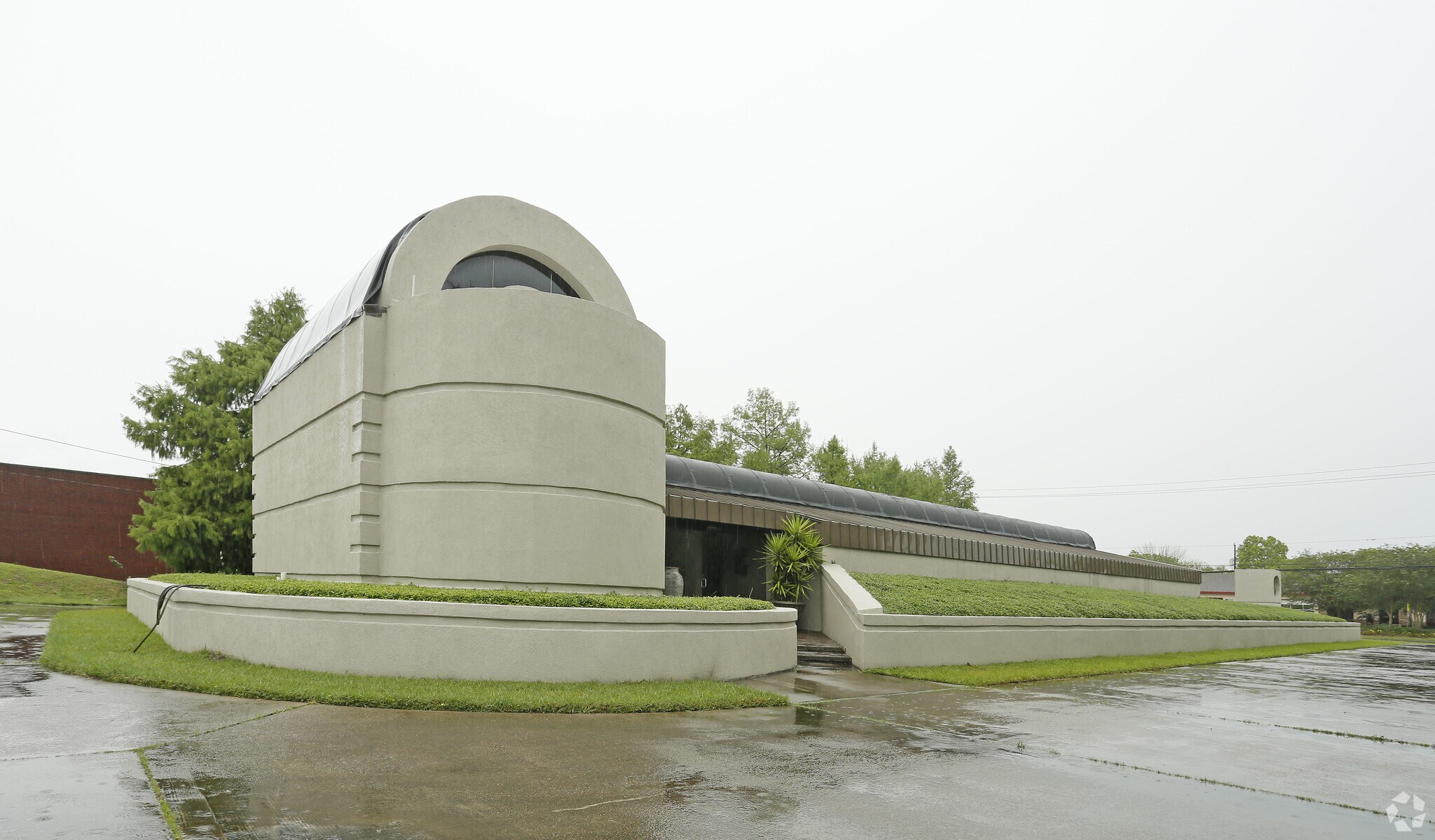 311 W Baker Rd, Baytown, TX for lease Building Photo- Image 1 of 4