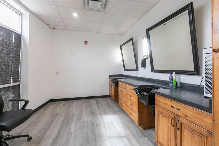 445 N 700 W, North Salt Lake, UT for sale - Building Photo - Image 2 of 10