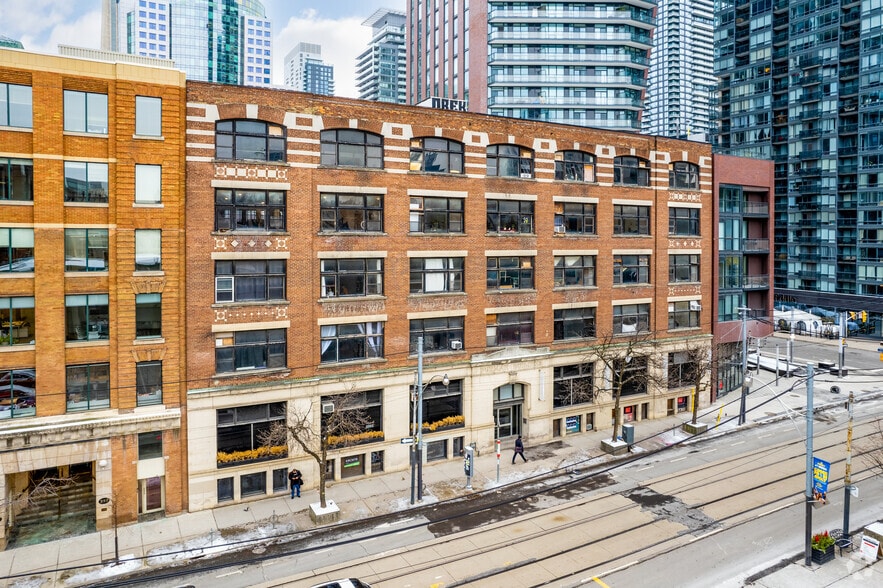 263 Adelaide St W, Toronto, ON for sale - Primary Photo - Image 1 of 1