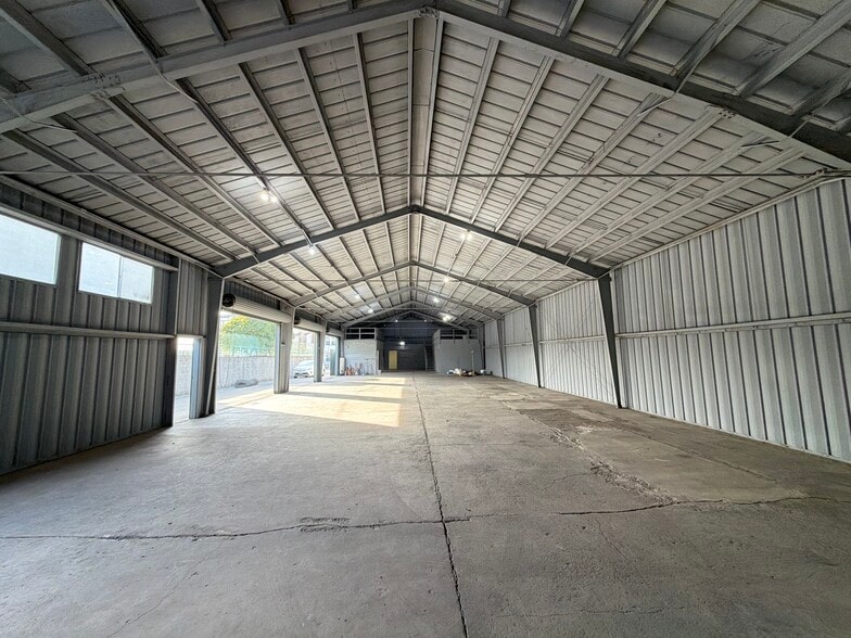 2544 Chico Ave, South El Monte, CA for lease - Building Photo - Image 2 of 18