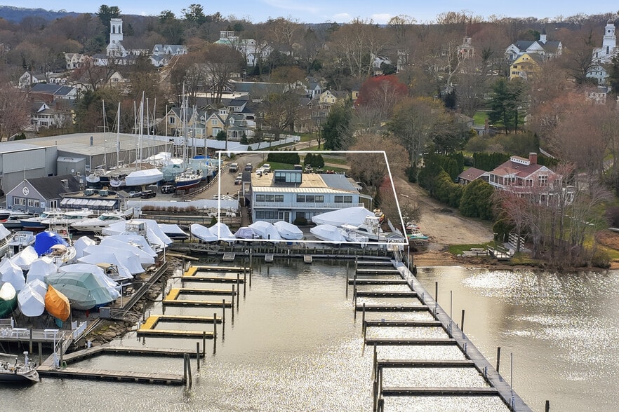 35 Pratt St, Essex, CT for lease - Building Photo - Image 2 of 17