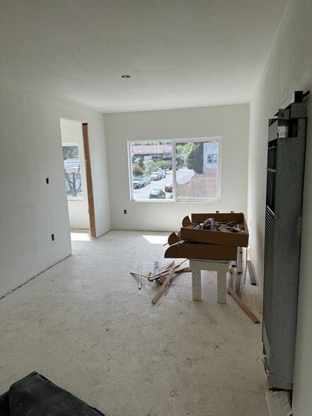 722 Locust St, Garberville, CA for sale - Building Photo - Image 2 of 27