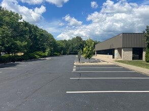 6235 Enterprise Ct, Dublin, OH for lease Building Photo- Image 2 of 17