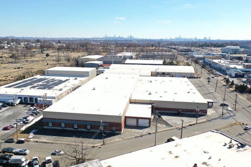 440 Allwood Rd, Clifton, NJ à louer - Photo du bâtiment - Image 3 de 8