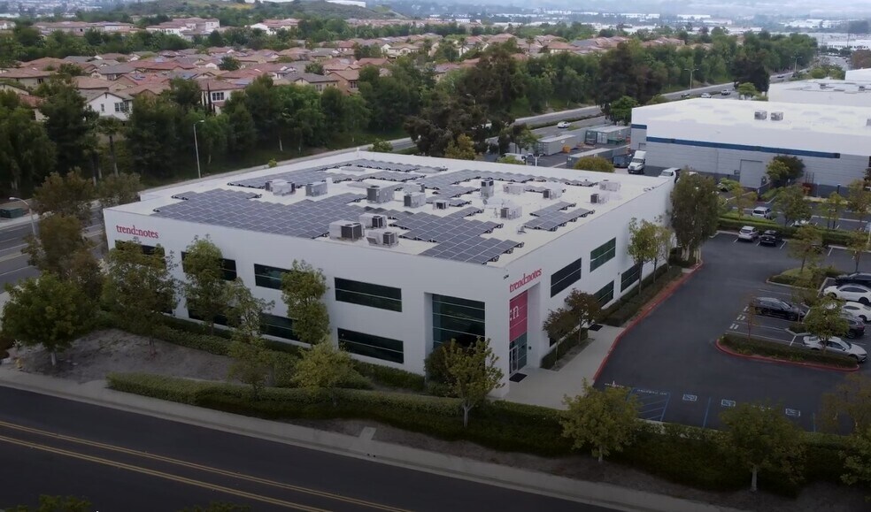 25741 Atlantic Ocean Dr, Lake Forest, CA à vendre - Aérien - Image 2 de 7