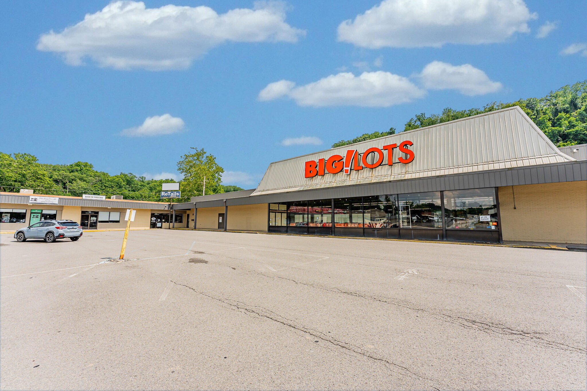 902 Fairmont Rd, Morgantown, WV for lease Building Photo- Image 1 of 19