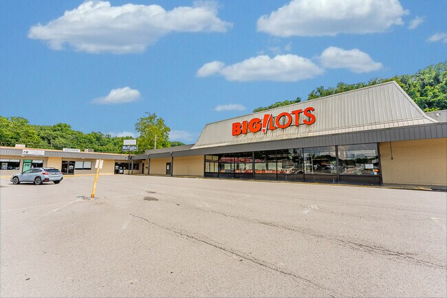 Plus de détails pour 902 Fairmont Rd, Morgantown, WV - Commerce de détail à louer