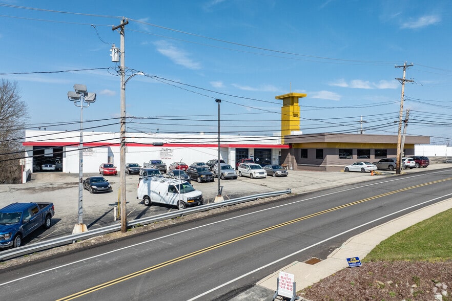 12827 Frankstown Rd, Pittsburgh, PA for lease - Building Photo - Image 2 of 30