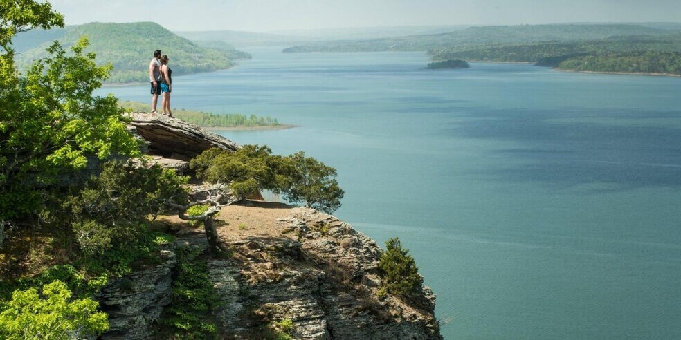 15 Leatherwood Dr, Eureka Springs, AR à vendre - Photo du bâtiment - Image 3 de 8