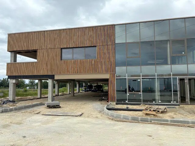 Industriel dans Tremblay-en-France à vendre - Photo du bâtiment - Image 3 de 6