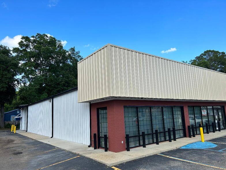 3226 Saint Stephens Rd, Mobile, AL à vendre - Photo du bâtiment - Image 3 de 7