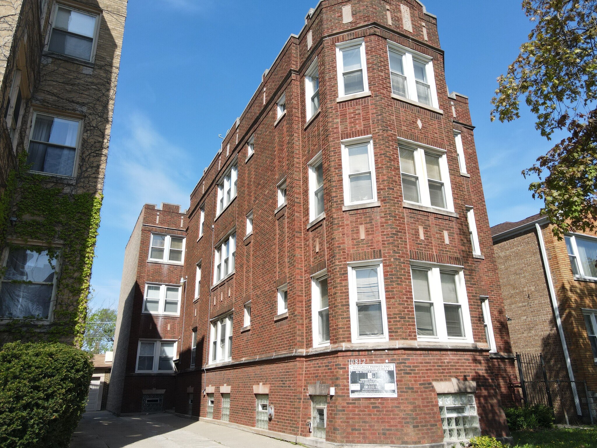 10812 S King Dr, Chicago, IL à vendre Photo du bâtiment- Image 1 de 7