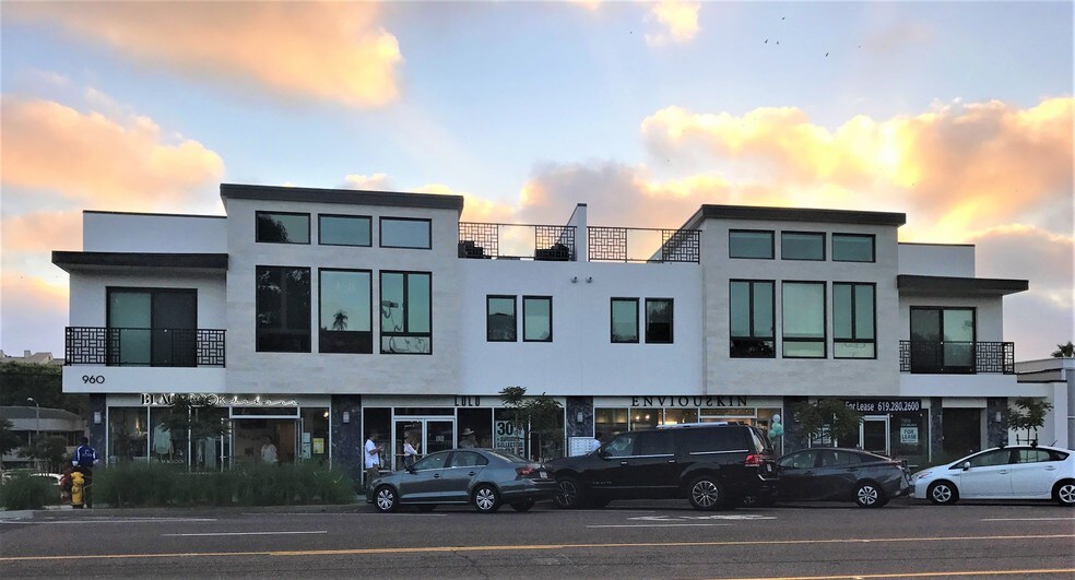 960 S Coast Highway 101, Encinitas, CA à louer - Photo du bâtiment - Image 1 de 13