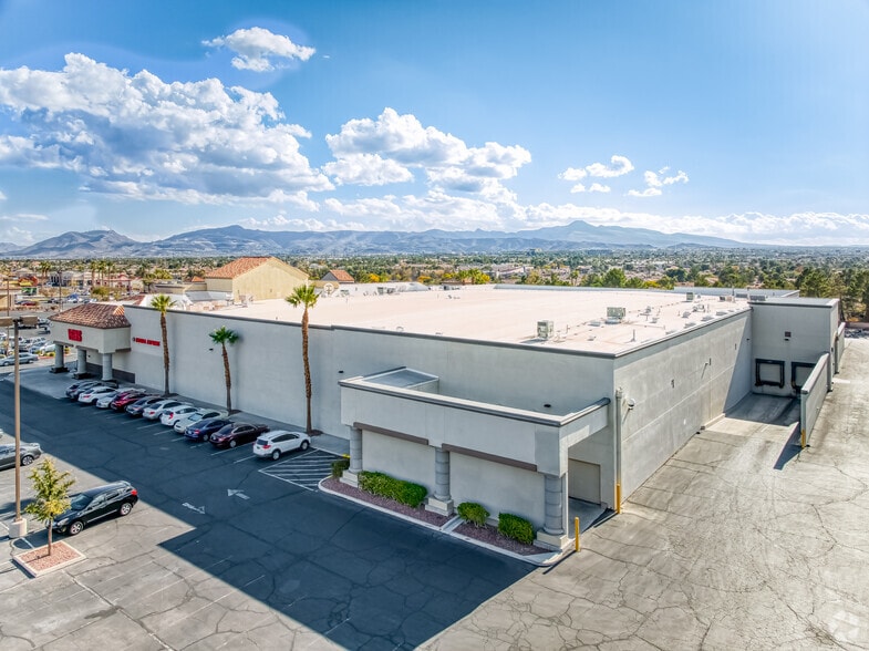 2667 Windmill Pky, Henderson, NV for lease - Building Photo - Image 3 of 20